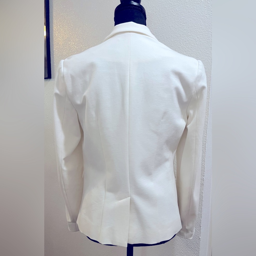 White blazer. Heavy weight. Fully lined. Rosemunde Copenhagen. Size M.